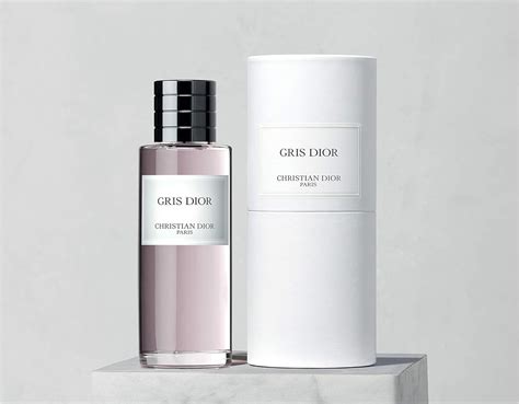 gris montaigne christian dior paris|gris montaigne dior price.